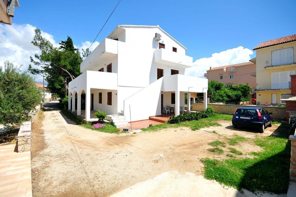 Apartments Renato Novalja Exterior photo